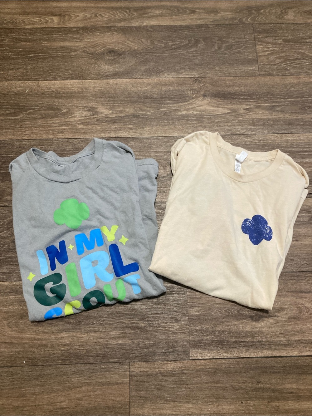 Bundle of Womens Girl Scouts tee shirts size medium large